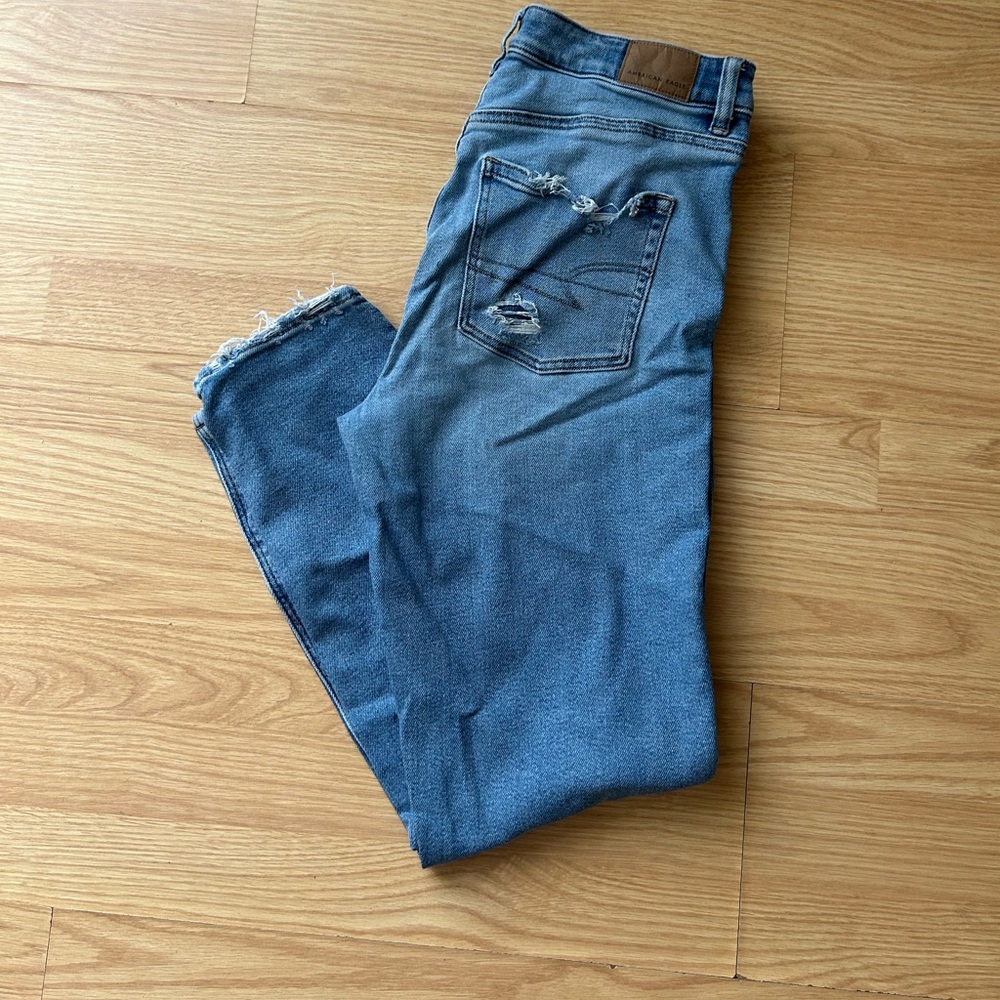 American eagle mom jeans